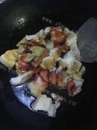 美味的南乳烧肉做法图解2)