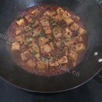 质嫩爽口的麻婆豆腐做法图解7)