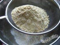 好吃的玉米面饼子做法图解2)