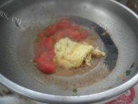 「老爸下厨」西红柿鸡蛋面的做法图解十