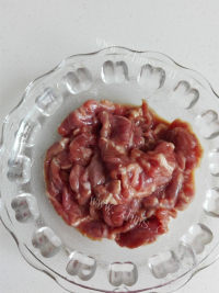 香喷喷的牛肉粥做法图解1)