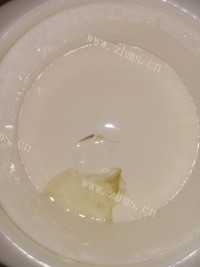 香气浓郁的自制酸奶做法图解3)