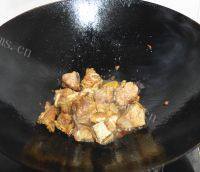 家常菜排骨焖土豆做法图解5)