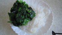 饱满的菠菜拌粉丝做法图解6)