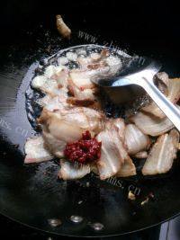 十分诱人的回锅肉做法图解4)