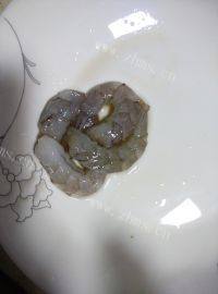 营养的虾仁蒸蛋做法图解2)