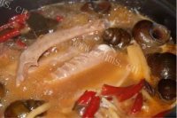 美味香辣酸爽螺蛳煲做法图解15)