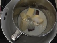 自制草莓巧克力蛋糕做法图解4)
