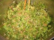 美味的猪肉芹菜馄饨做法图解6)