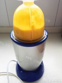 好吃酸奶芒果泥雪糕做法图解5)