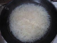 「美味可口」凉拌土豆丝做法图解5)