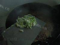家常萝卜丝炒粉条做法图解9)