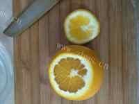 热腾腾的盐蒸橙子的做法图解二