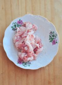 好吃的秋木耳熘肉片做法图解2)