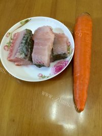 鱼骨汤做法图解1)