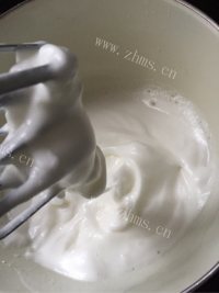 唇齿留香的电饭煲蛋糕做法图解4)