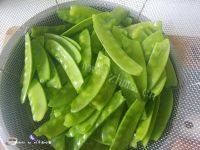 简单版荷兰豆炒腊肉做法图解3)