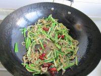 「DIY美食」韭菜炒银鱼做法图解9)