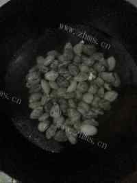 美味的爆炒花蚬子做法图解3)