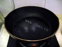 家常菜牛肉炖萝卜做法图解2)