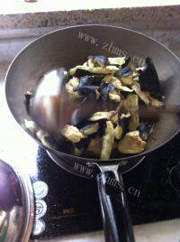 家常菜排骨烧茄子做法图解6)