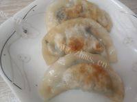 口味不错的煎饺做法图解8)