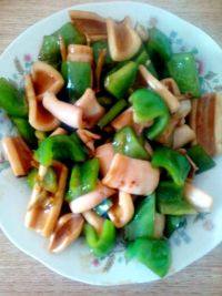 家常菜青椒炒鱿鱼