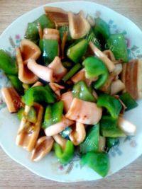 家常菜青椒炒鱿鱼