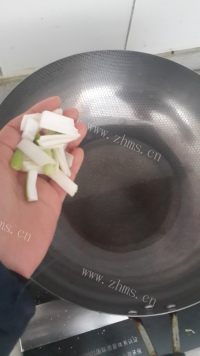 芳香四溢的炒年糕做法图解3)
