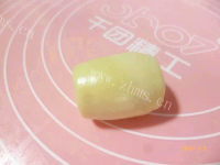 自制枣泥菊花酥做法图解12)