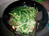 浓香的韭菜炒豆腐干做法图解7)