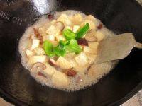 家常菜香菇炖豆腐做法图解10)