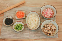 鲜美菌菇水饺做法图解1)