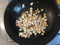 清淡的三色椒鸡丁蛋炒饭做法图解4)