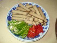 家常菜鸡蛋干炒肉做法图解4)