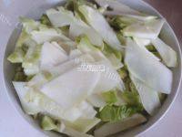 儿菜炒肉片做法图解2)