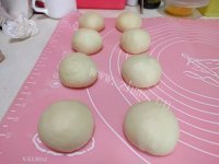 毛毛虫面包做法图解7)