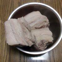 自制酱汁肉做法图解3)