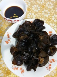 芥末木耳做法图解4)