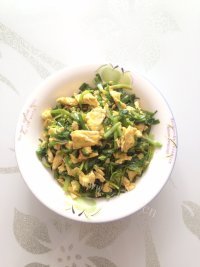 热腾腾的韭菜炒鸡蛋做法图解7)