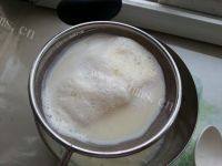 美味的原汁豆浆做法图解4)