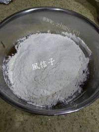 诱人的圣诞姜饼屋做法图解6)