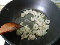 美味龙井虾仁做法图解8)