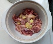 美味炖乳鸽做法图解2)