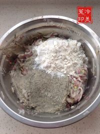 好吃的炸黑米豆渣萝卜丸子做法图解7)