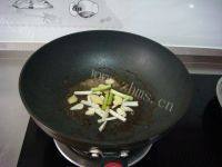 鲜香美味腐乳排骨做法图解5)
