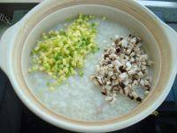 自制蔬菜瘦肉粥做法图解9)