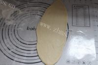 自制杏仁面包做法图解4)