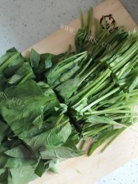 色味俱佳的菠菜饺子做法图解1)