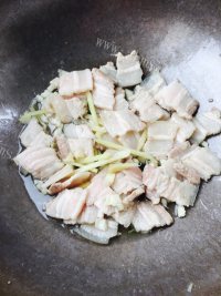 五味俱全的农家小炒肉做法图解3)